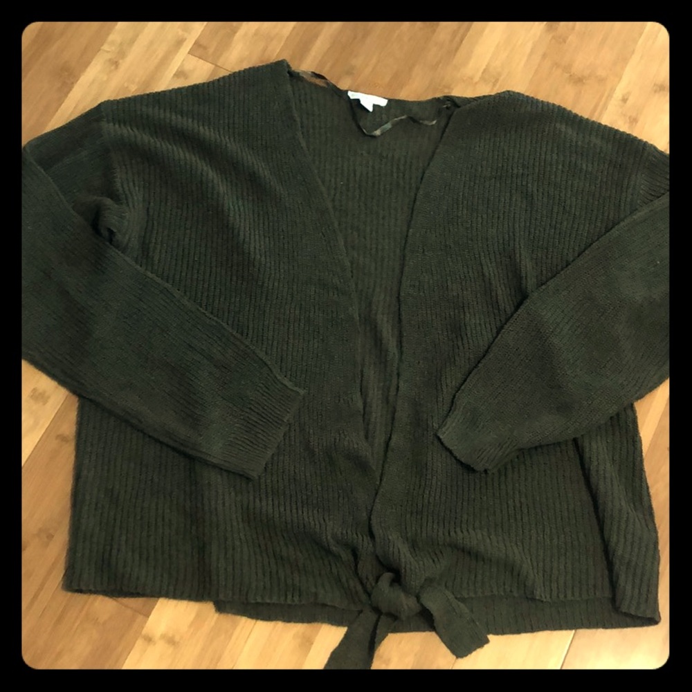Green sweater sz 22/24
